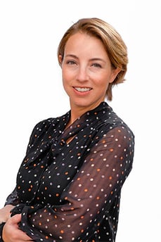 sara headshot 2022 opt sml